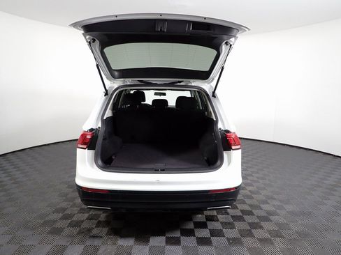 Used 2018 Volkswagen Tiguan S image 14