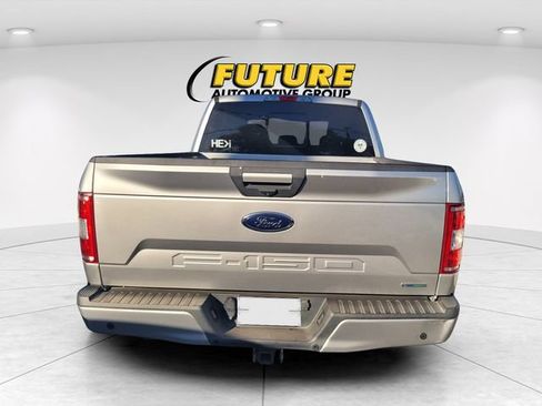 Used 2018 Ford F150 XLT w/ Equipment Group 302A Luxury AWD/4WD image 4