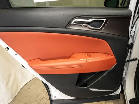 New 2026 Kia Sportage SX image 19