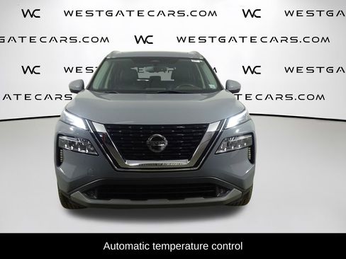 Used 2021 Nissan Rogue SL image 4