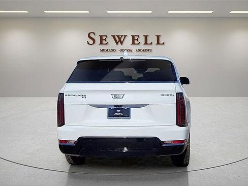 New 2025 Cadillac Escalade IQ Luxury 1 image 8