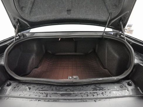 Used 2023 Dodge Challenger R/T w/ Plus Package image 10