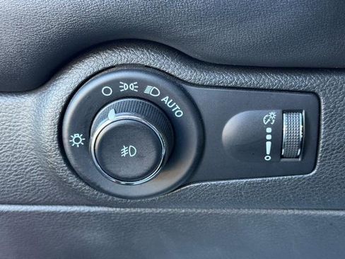 Used 2023 Dodge Durango GT image 45