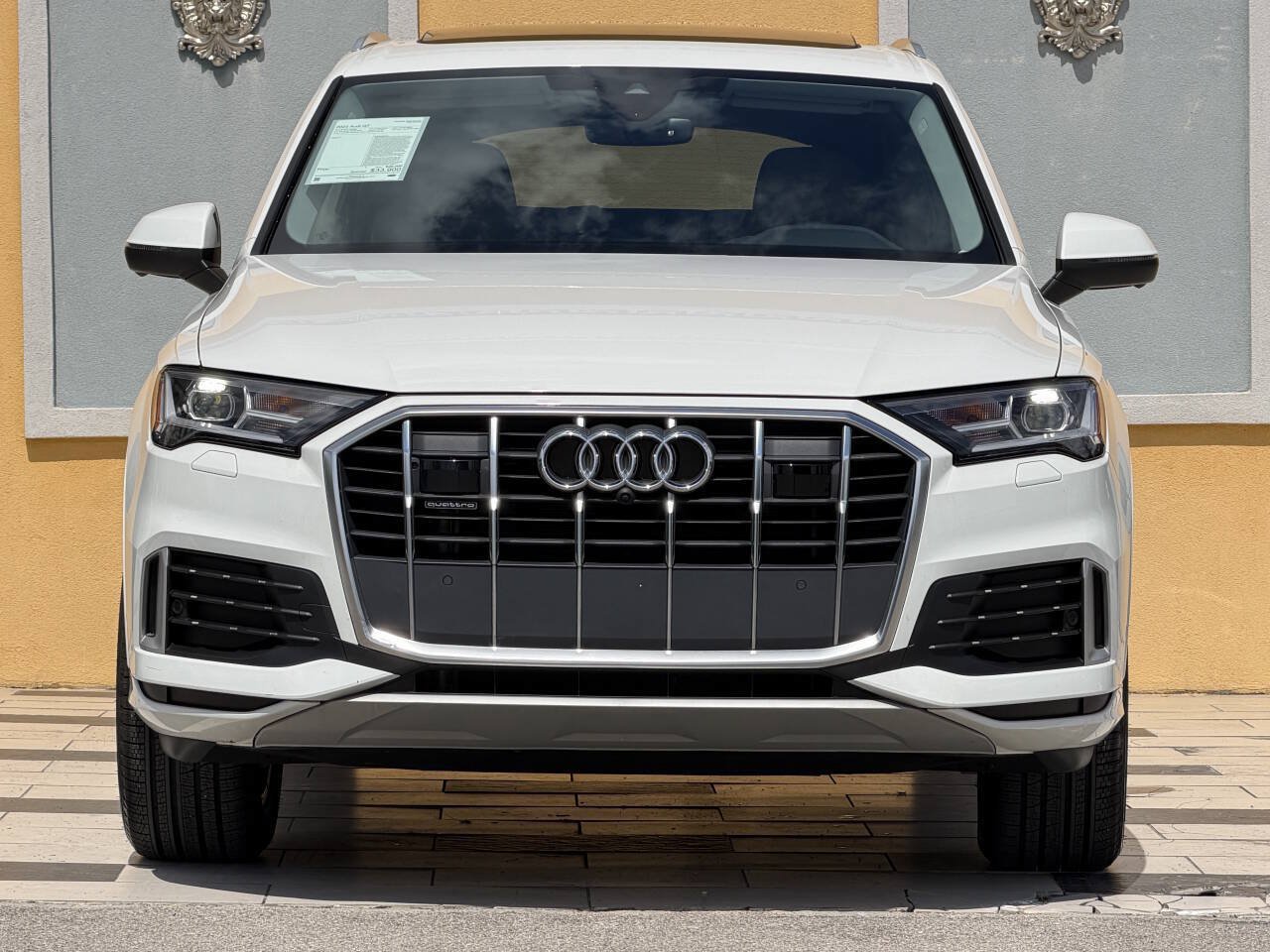 Used 2023 Audi Q7 2.0T Premium w/ Convenience Package AWD/4WD image 2