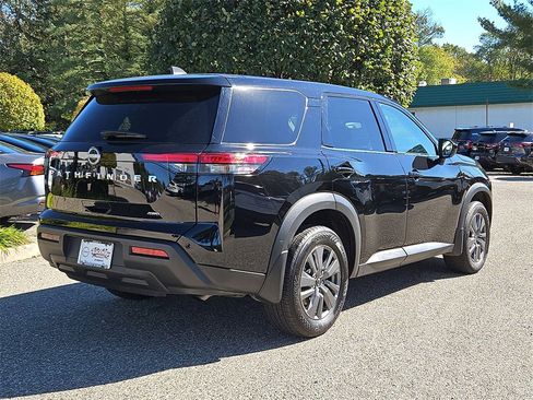 Certified 2024 Nissan Pathfinder S image 7