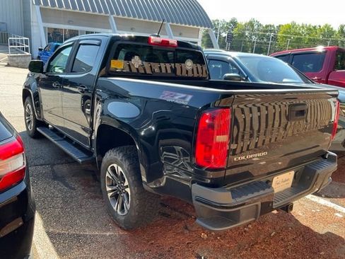 Used 2021 Chevrolet Colorado Z71 w/ Safety Package AWD/4WD image 4