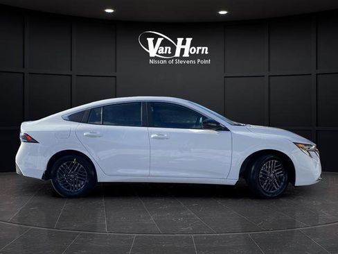 New 2026 Nissan Sentra SV w/ SV Convenience Package image 2