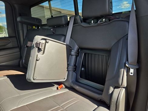 Used 2024 Chevrolet Silverado 2500 High Country w/ Technology Package AWD/4WD image 33