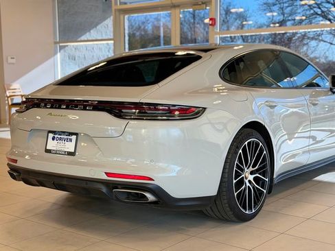 Used 2021 Porsche Panamera 4S w/ Premium Package image 11