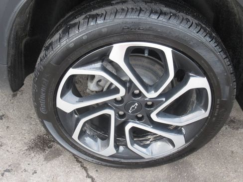 Used 2024 Chevrolet Trax RS FWD image 10
