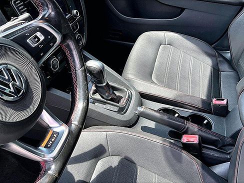 Used 2017 Volkswagen Jetta GLI FWD image 12