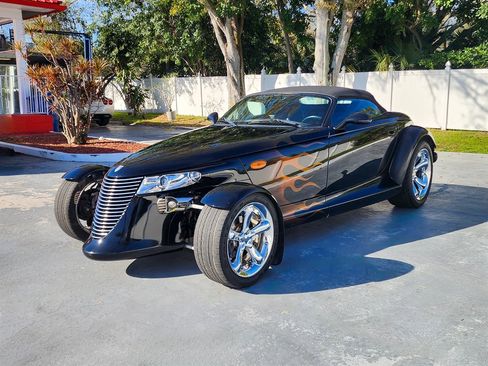 Used 2000 Plymouth Prowler image 12