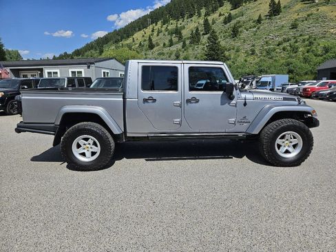 Used 2014 Jeep Wrangler Unlimited Rubicon w/ Connectivity Group image 6