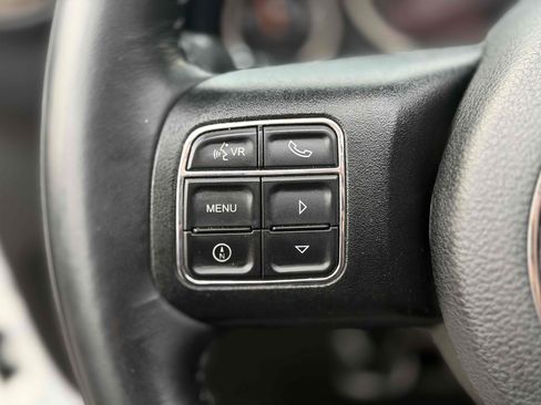 Used 2017 Jeep Wrangler Sahara image 26