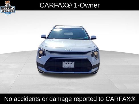 Used 2023 Kia Niro EX FWD image 2