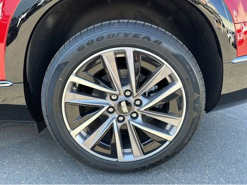 New 2026 Cadillac Vistiq Sport w/ LPO, Floor Liner Package image 17