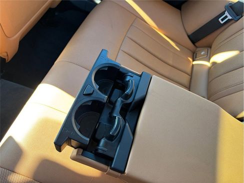 Used 2021 BMW 530i xDrive w/ Premium Package image 43