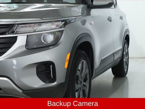 Used 2024 Kia Seltos LX AWD/4WD image 6