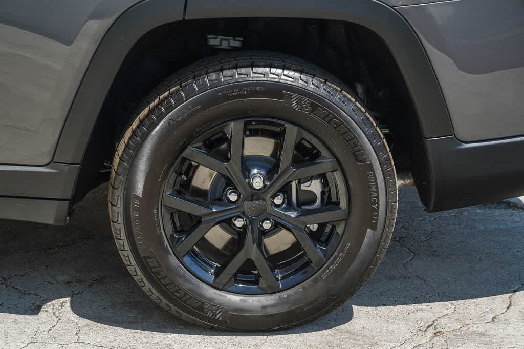 Used 2026 Jeep Grand Cherokee L 4WD image 11