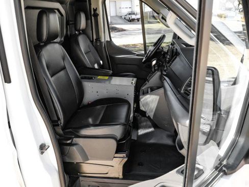 Used 2022 Ford Transit 250 Medium Roof image 34