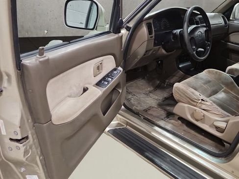 Used 2001 Toyota 4Runner SR5 RWD image 10