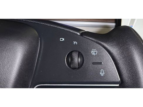 Used 2024 Tesla Model S AWD/4WD image 23