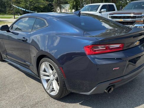 Used 2016 Chevrolet Camaro LT RWD image 9