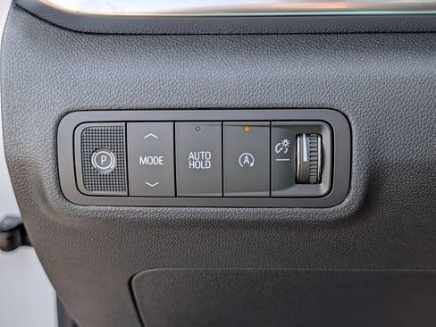 New 2027 GMC Terrain Elevation w/ Technology Package II FWD image 21
