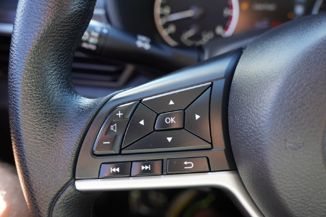 Used 2025 Nissan Altima 2.5 SV FWD image 28