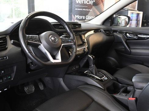 Used 2022 Nissan Rogue Sport SL AWD/4WD image 35
