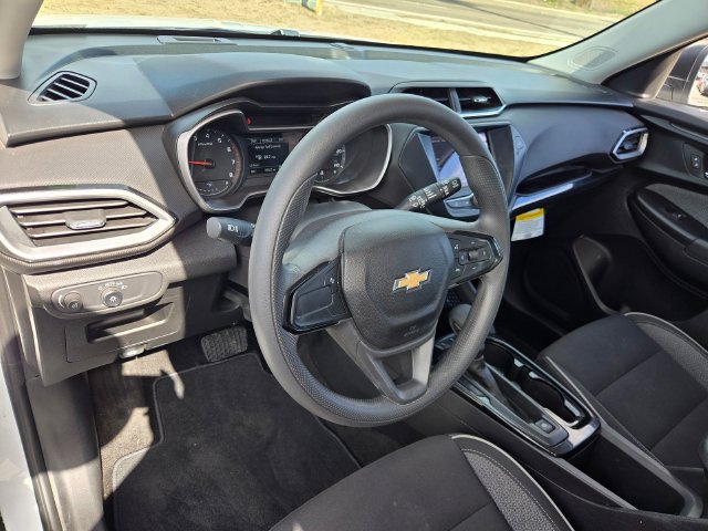 Used 2021 Chevrolet TrailBlazer LS FWD image 8