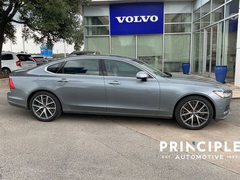 Used 2018 Volvo S90 T6 Momentum w/ Convenience Package AWD/4WD image 3