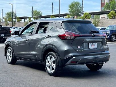 New 2025 Nissan Kicks Play S w/ Interior Electronics Package