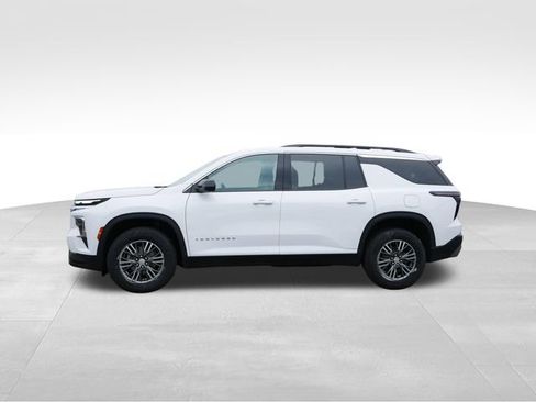 Used 2024 Chevrolet Traverse LT AWD/4WD image 6
