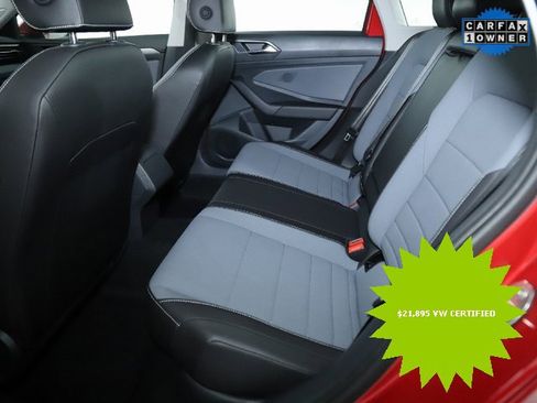 Certified 2025 Volkswagen Jetta SE image 14