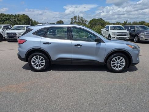 Certified 2022 Ford Escape S FWD image 2