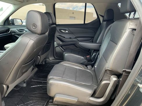Certified 2019 Chevrolet Traverse LT w/ LT Premium Package image 24
