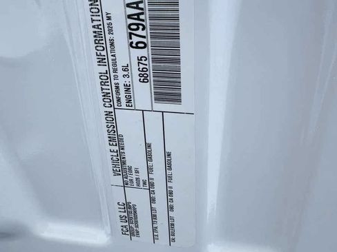 New 2025 Jeep Grand Cherokee Altitude image 22