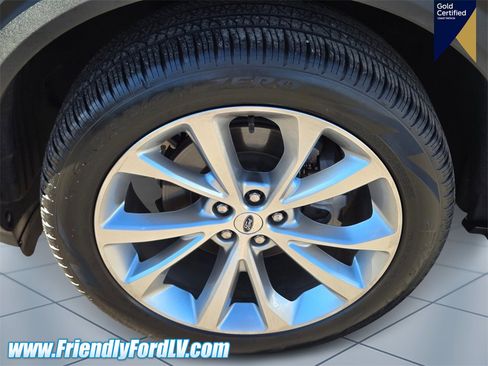 Certified 2022 Ford Explorer Platinum w/ Equipment Group 601A image 7