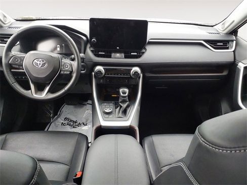 Used 2024 Toyota RAV4 Limited image 11