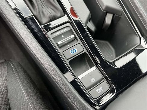 Used 2025 Honda Accord Sport image 32