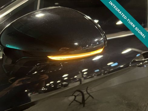 Used 2020 Porsche Panamera Turbo image 29