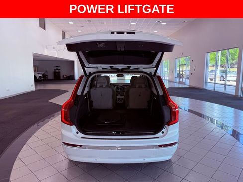 Used 2024 Volvo XC90 T8 Ultimate w/ Lounge Package image 7
