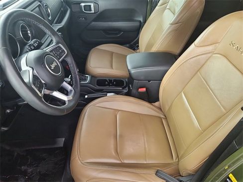 Used 2023 Jeep Wrangler Unlimited Sahara w/ Cold Weather Group image 10