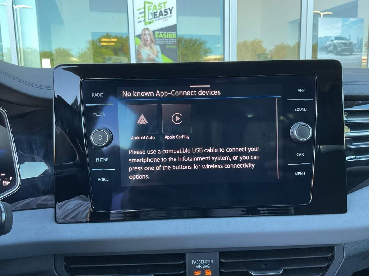 Used 2025 Volkswagen Jetta SE FWD image 31
