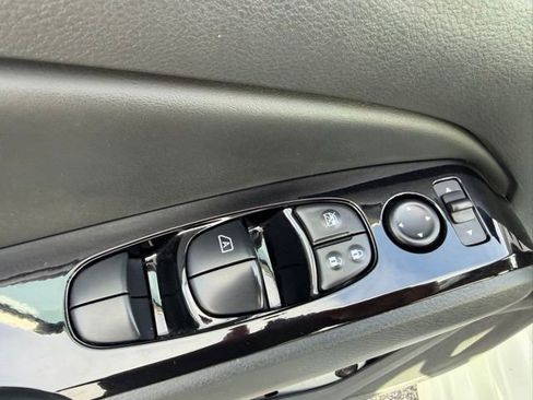 Used 2024 Nissan Altima 2.5 SR image 21