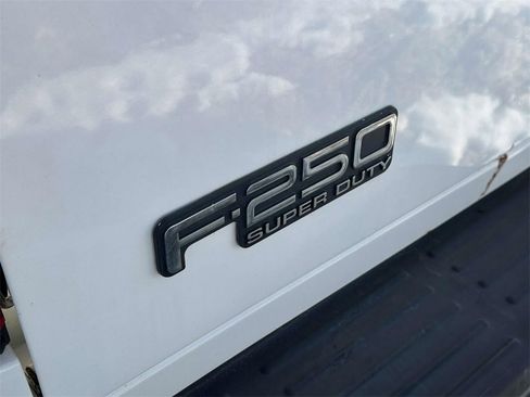 Used 2001 Ford F250 XL image 10