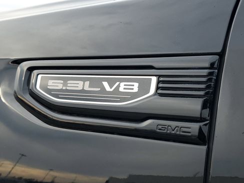 New 2025 GMC Sierra 1500 Elevation image 5