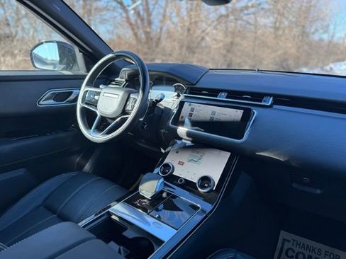 Certified 2022 Land Rover Range Rover Velar R-Dynamic S AWD/4WD image 29