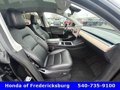 Used 2024 Tesla Model Y Performance image 30